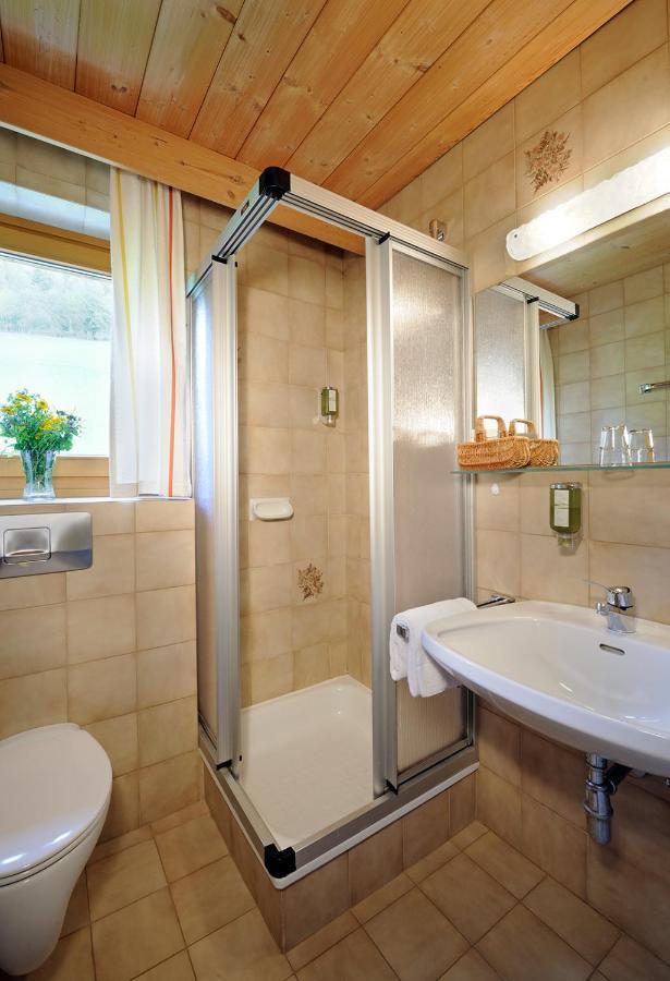 Naturhotel Alpenrose Милщат Екстериор снимка
