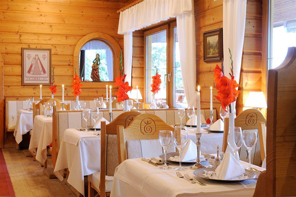 Naturhotel Alpenrose Милщат Екстериор снимка
