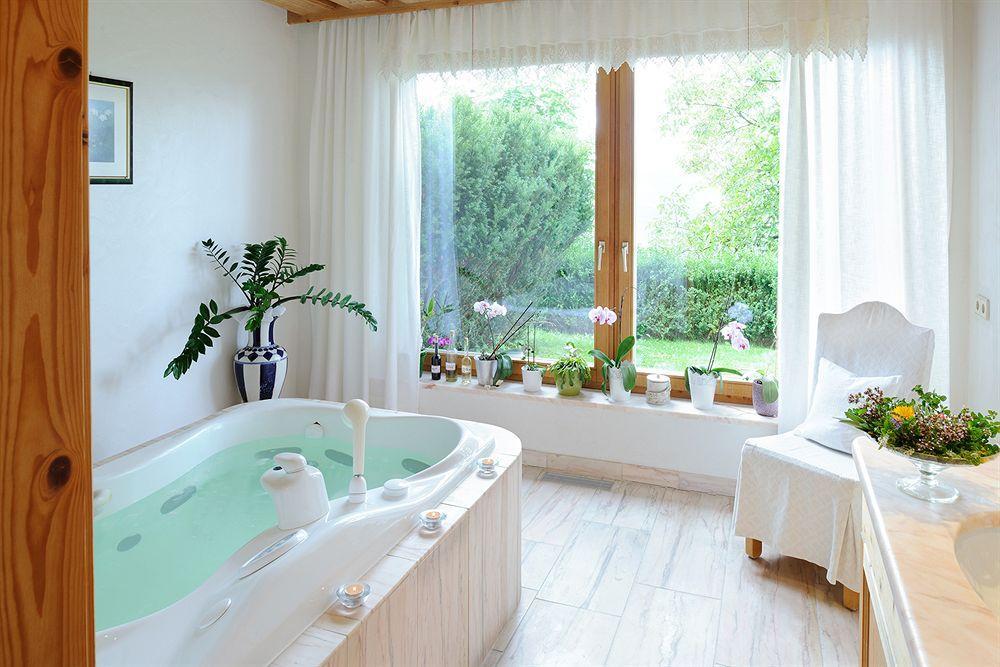 Naturhotel Alpenrose Милщат Екстериор снимка