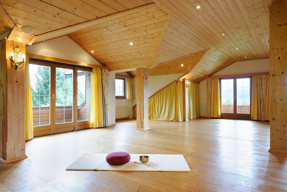 Naturhotel Alpenrose Милщат Екстериор снимка