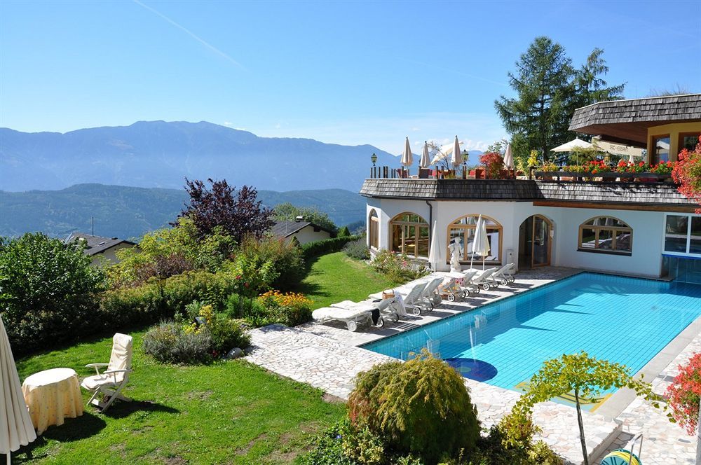 Naturhotel Alpenrose Милщат Екстериор снимка