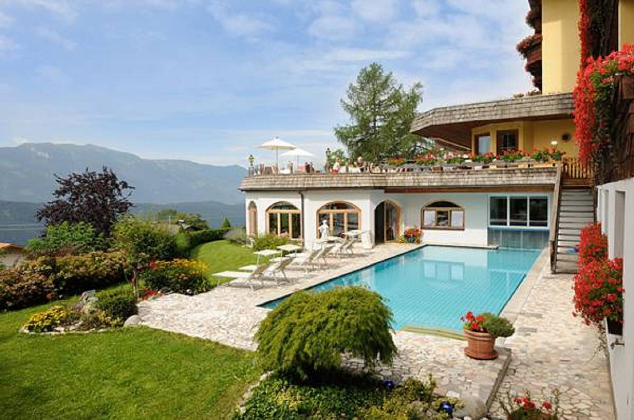 Naturhotel Alpenrose Милщат Екстериор снимка